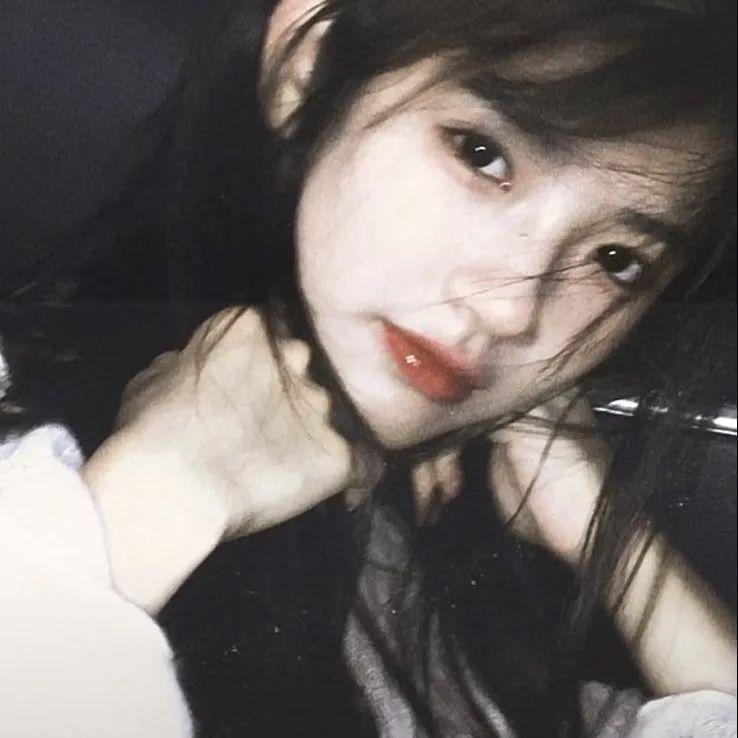 她的微笑和圈套